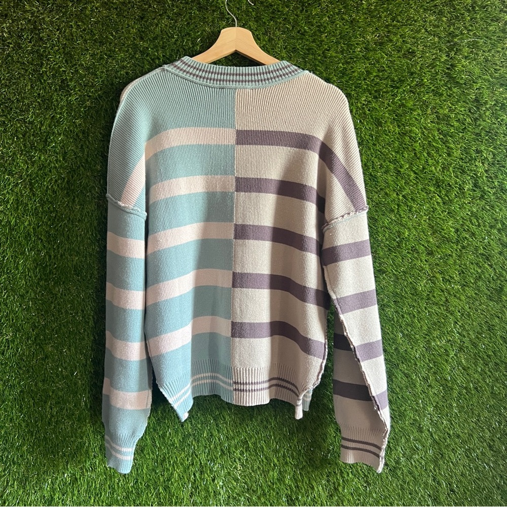 New In Striped Oversized Pullover Sweater Sage Buckle - Picture 2 of 6